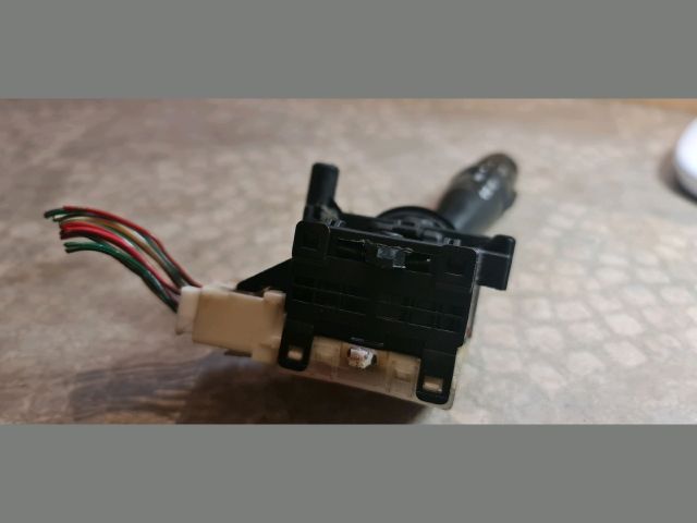 bontott TOYOTA COROLLA Bal Kormánykapcsoló Irányjelző