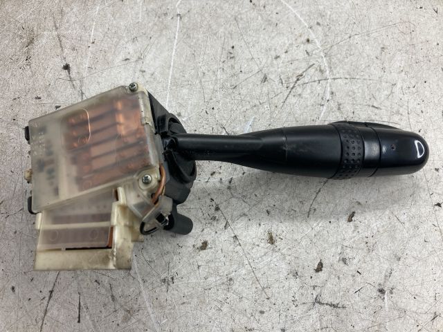 bontott TOYOTA COROLLA Bal Kormánykapcsoló Irányjelző