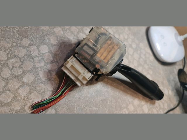 bontott TOYOTA COROLLA Bal Kormánykapcsoló Irányjelző