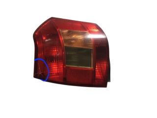 bontott TOYOTA COROLLA Bal Külső Hátsó Lámpa