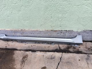 bontott TOYOTA COROLLA Bal Küszöb