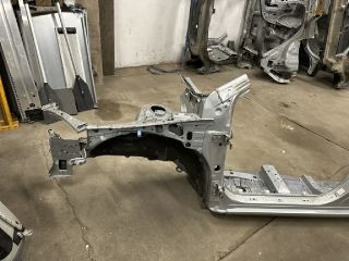 bontott TOYOTA COROLLA Bal Küszöb