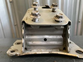 bontott TOYOTA COROLLA Bal Lökhárító Tartó Nyúlványvég