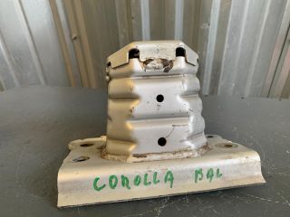 bontott TOYOTA COROLLA Bal Lökhárító Tartó Nyúlványvég