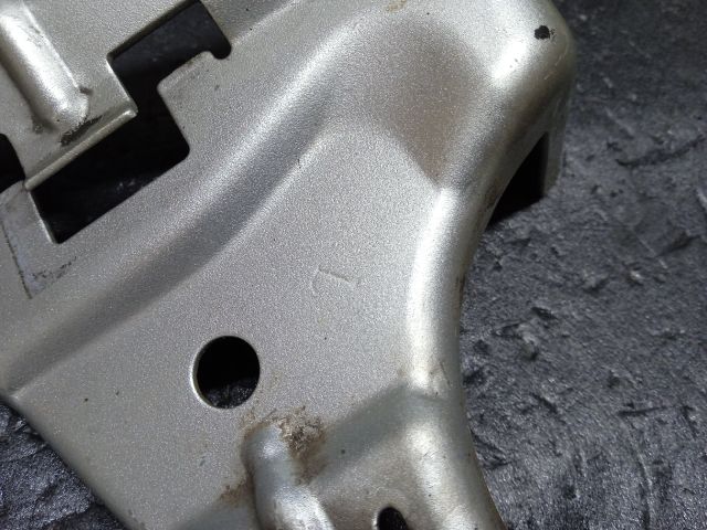 bontott TOYOTA COROLLA Bal Lökhárító Tartó Nyúlványvég