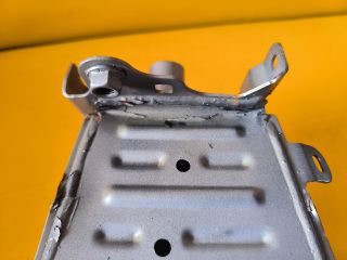 bontott TOYOTA COROLLA Bal Lökhárító Tartó Nyúlványvég