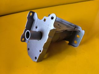 bontott TOYOTA COROLLA Bal Lökhárító Tartó Nyúlványvég