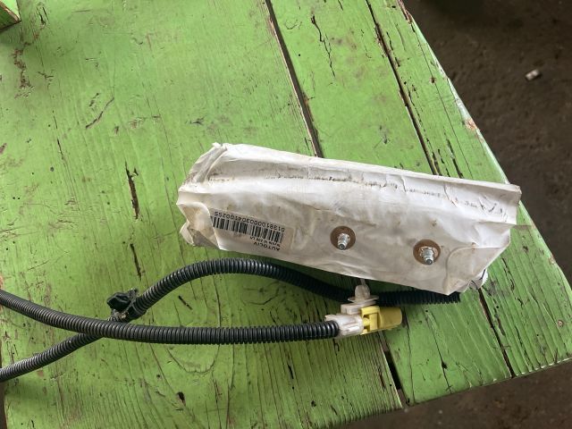 bontott TOYOTA COROLLA Bal Oldallégzsák