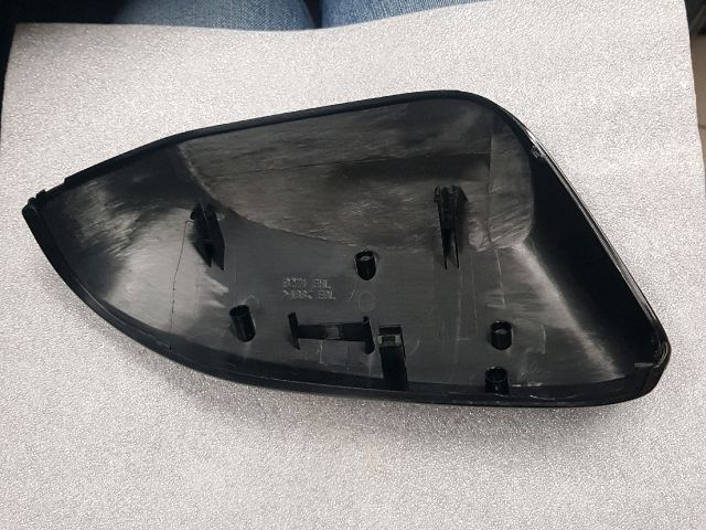 bontott TOYOTA COROLLA Bal Visszapillantó Tükör Burkolat