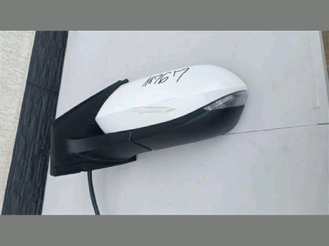 bontott TOYOTA COROLLA Bal Visszapillantó Tükör (Elektromos)