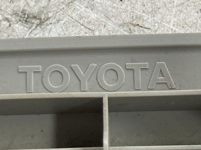 bontott TOYOTA COROLLA Beltér Világítás Első