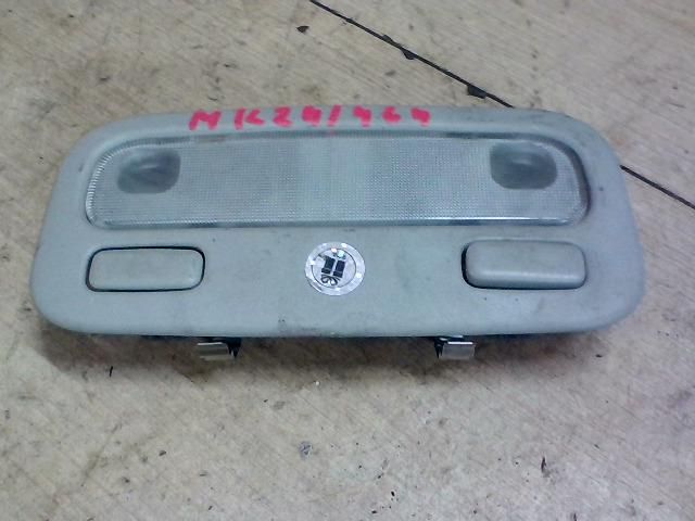 bontott TOYOTA COROLLA Beltér Világítás Első