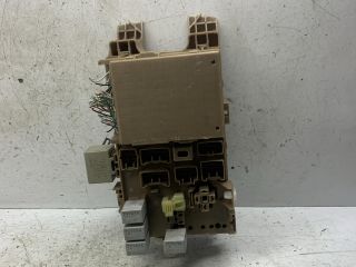 bontott TOYOTA COROLLA Biztosítéktábla Doboz