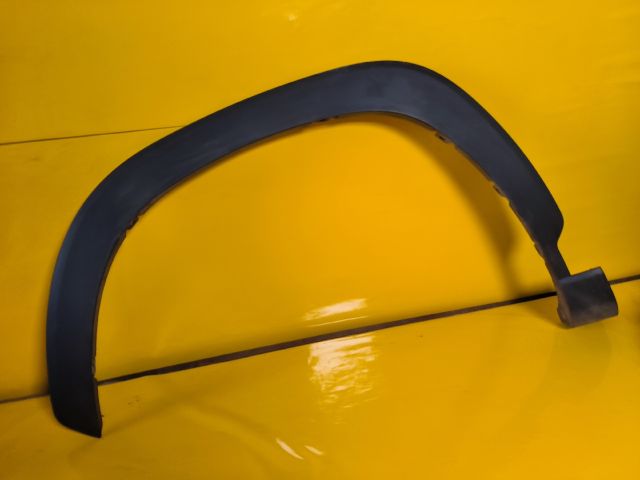 bontott TOYOTA COROLLA Cross Bal első Sárvédő Díszléc