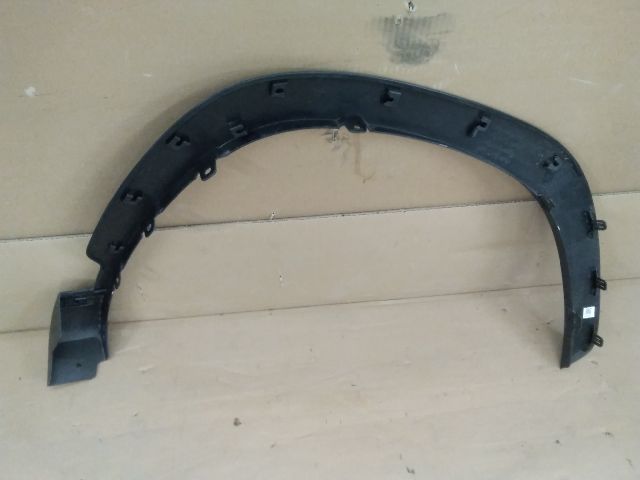 bontott TOYOTA COROLLA Cross Bal első Sárvédő Díszléc