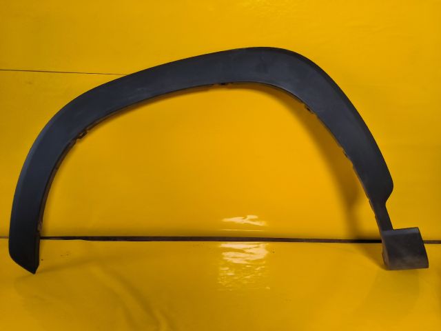 bontott TOYOTA COROLLA Cross Bal első Sárvédő Díszléc