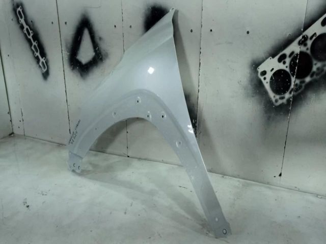 bontott TOYOTA COROLLA Cross Bal első Sárvédő