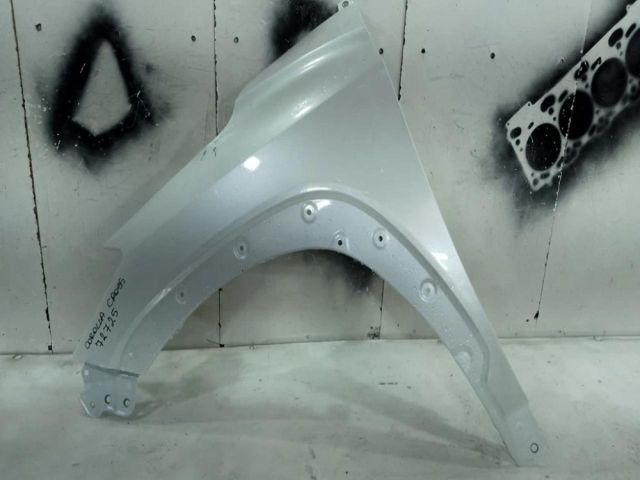 bontott TOYOTA COROLLA Cross Bal első Sárvédő