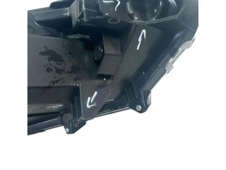 bontott TOYOTA COROLLA Cross Bal Ledes Fényszóró