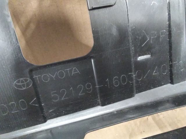 bontott TOYOTA COROLLA Cross Első Lökhárító Alsó (Műanyag)