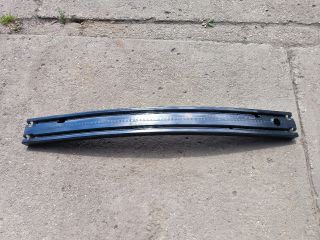 bontott TOYOTA COROLLA Cross Első Lökhárító Merevítő (Fém)