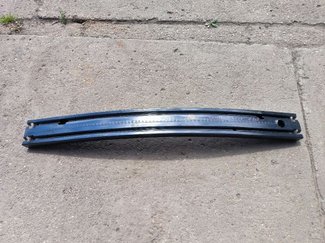 bontott TOYOTA COROLLA Cross Első Lökhárító Merevítő (Fém)