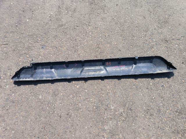 bontott TOYOTA COROLLA Cross Hátsó Lökhárító Díszléc