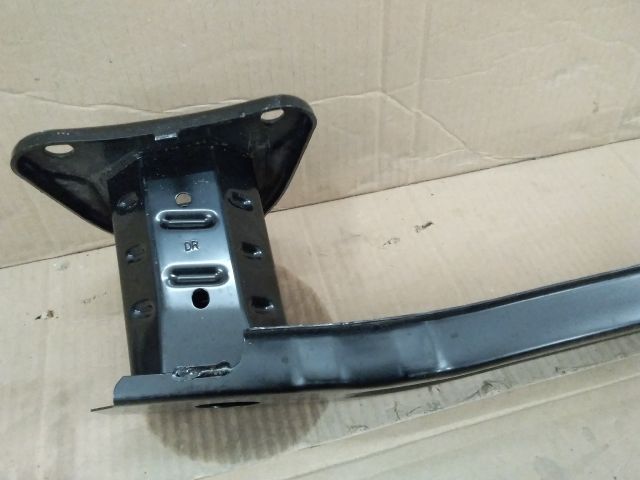 bontott TOYOTA COROLLA Cross Hátsó Lökhárító Merevítő (Fém)