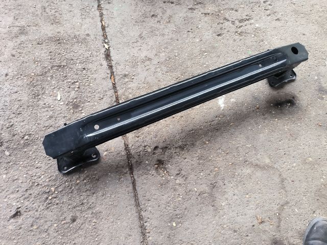 bontott TOYOTA COROLLA Cross Hátsó Lökhárító Merevítő (Fém)