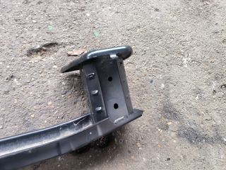 bontott TOYOTA COROLLA Cross Hátsó Lökhárító Merevítő (Fém)