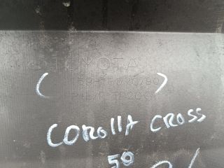 bontott TOYOTA COROLLA Cross Hátsó Lökhárító (Részeivel)