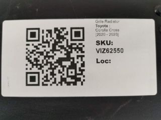 bontott TOYOTA COROLLA Cross Hűtőrács