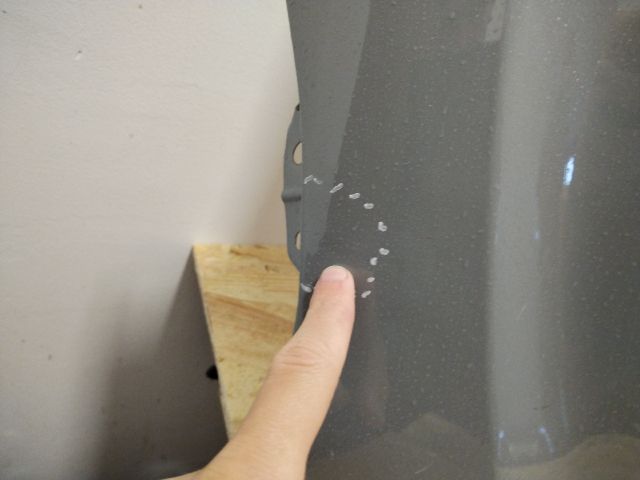 bontott TOYOTA COROLLA Cross Jobb első Sárvédő