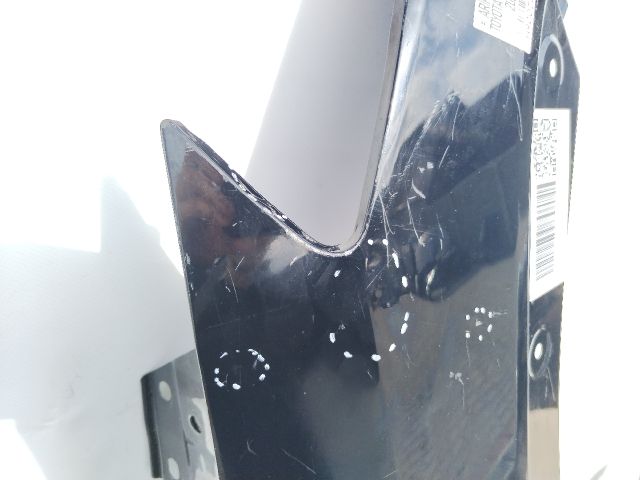 bontott TOYOTA COROLLA Cross Jobb első Sárvédő