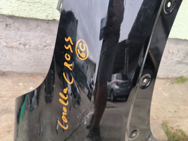 bontott TOYOTA COROLLA Cross Jobb első Sárvédő