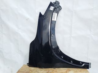 bontott TOYOTA COROLLA Cross Jobb első Sárvédő