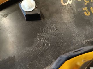 bontott TOYOTA COROLLA Cross Jobb hátsó Küszöb Díszléc