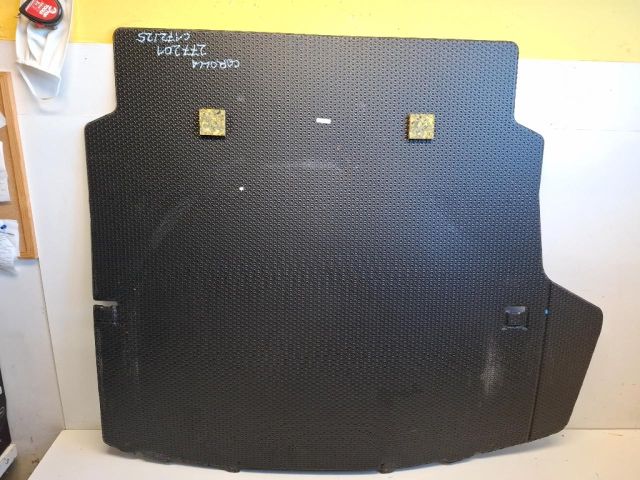 bontott TOYOTA COROLLA Csomagtér Kárpit