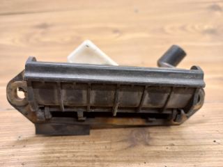 bontott TOYOTA COROLLA Csomagtér Nyitó Kar / Gomb