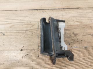 bontott TOYOTA COROLLA Csomagtér Nyitó Kar / Gomb