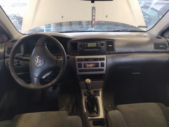 bontott TOYOTA COROLLA Csomagtér Nyitó Kar / Gomb