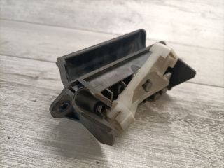 bontott TOYOTA COROLLA Csomagtér Nyitó Kar / Gomb