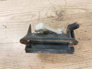 bontott TOYOTA COROLLA Csomagtér Nyitó Kar / Gomb