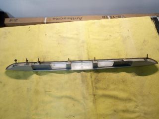 bontott TOYOTA COROLLA Csomagtérajtó Díszléc