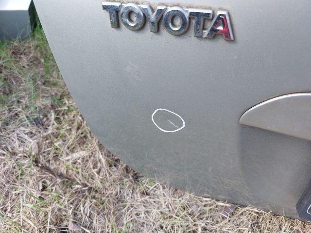 bontott TOYOTA COROLLA Csomagtérajtó (Részeivel)