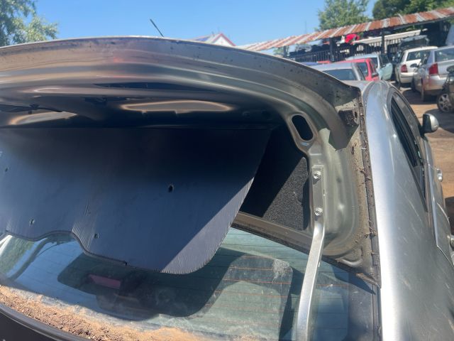 bontott TOYOTA COROLLA Csomagtérajtó (Üres lemez)