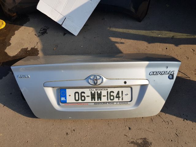 bontott TOYOTA COROLLA Csomagtérajtó (Üres lemez)