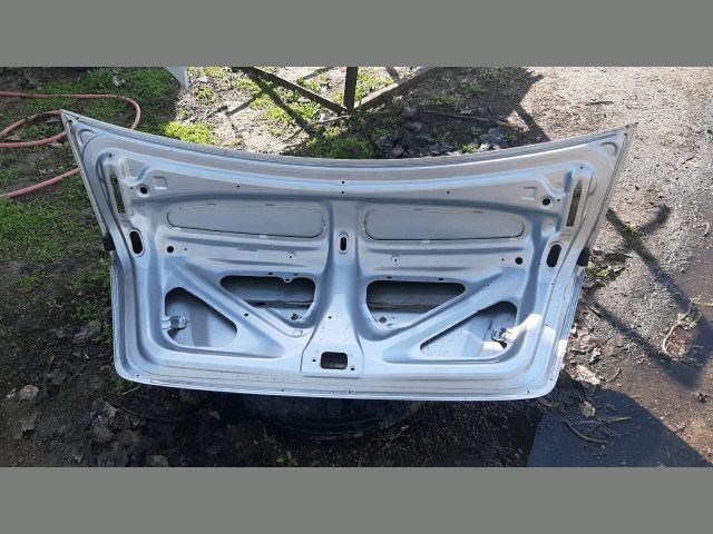 bontott TOYOTA COROLLA Csomagtérajtó (Üres lemez)