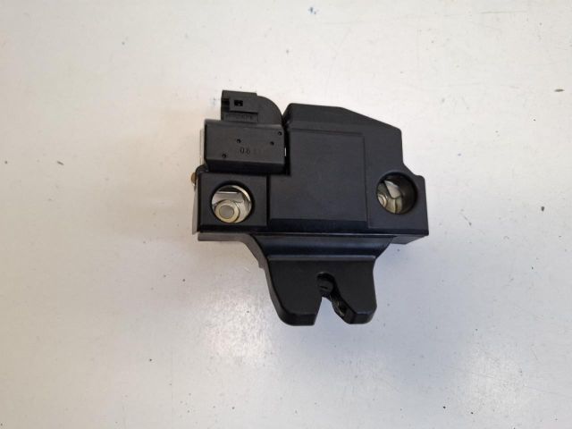 bontott TOYOTA COROLLA Csomagtérajtó Zárszerkezet