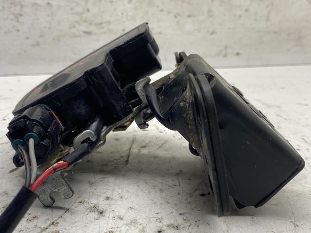 bontott TOYOTA COROLLA Csomagtérajtó Zárszerkezet